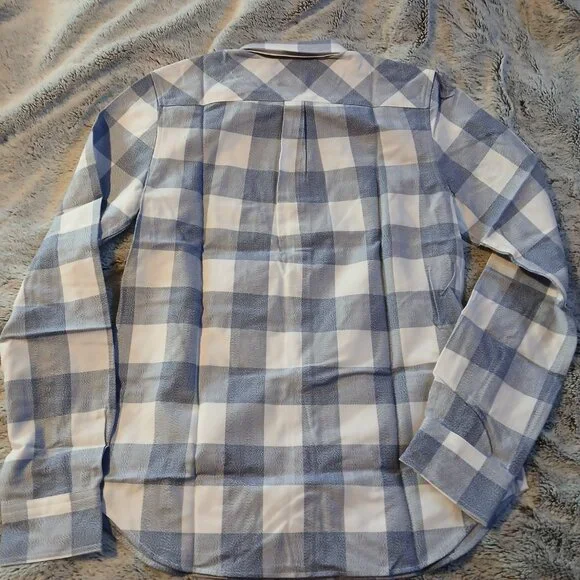 Untuckit Women's Blue and White Plaid Long Sleeve Button Down Shirt SZ… - Picture 3 of 7